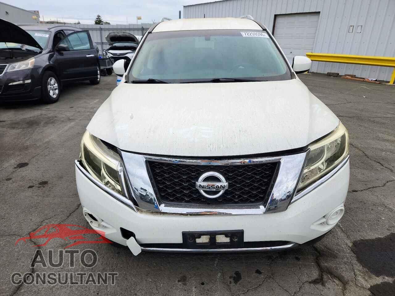 NISSAN PATHFINDER 2015 - 5N1AR2MN0FC660652