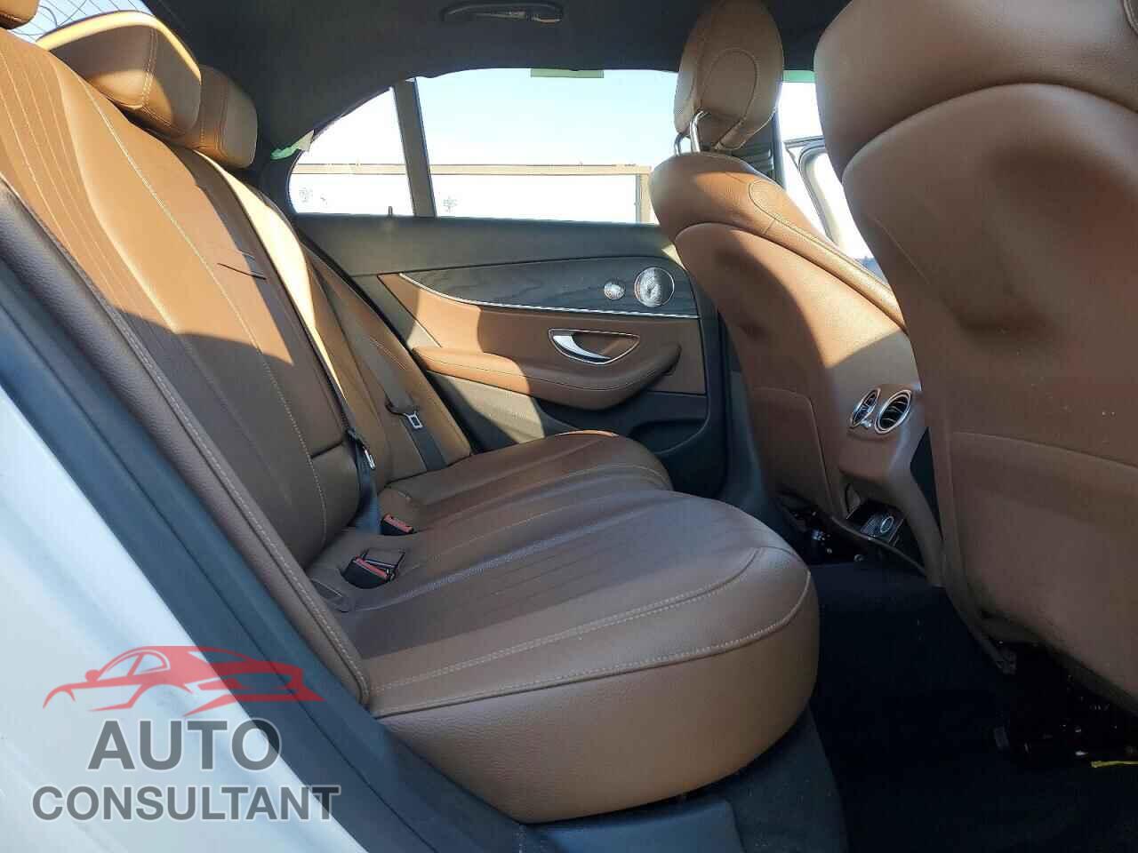 MERCEDES-BENZ E-CLASS 2017 - WDDZF4JB8HA042702