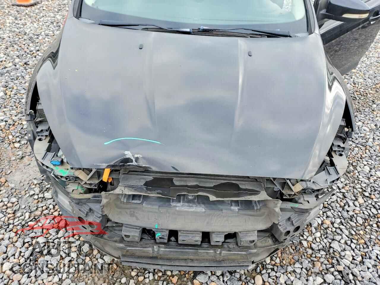 FORD FOCUS 2015 - 1FADP3F22FL297857