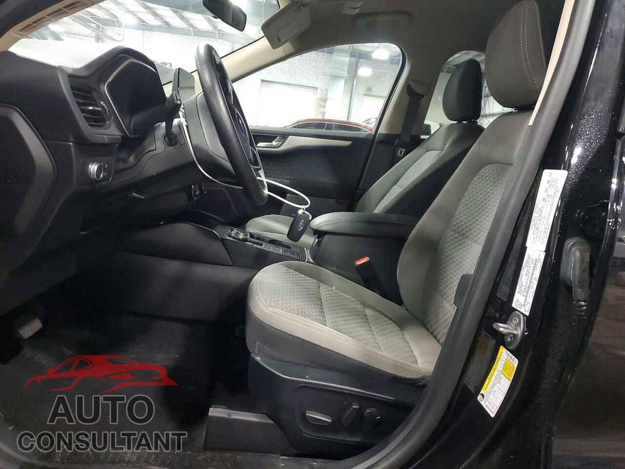 FORD ESCAPE 2020 - 1FMCU9G67LUB32911