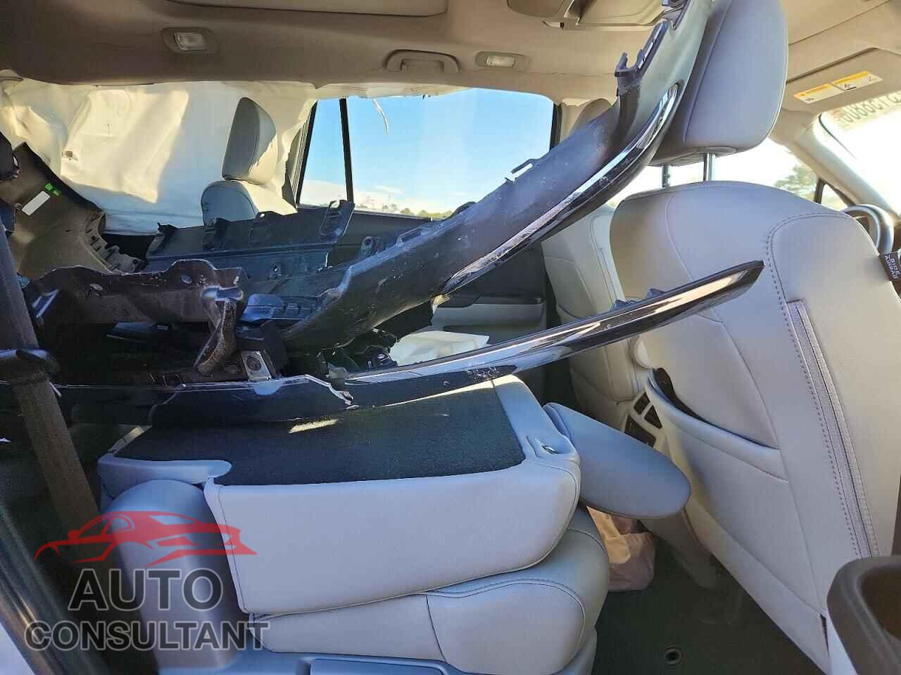 HONDA PILOT 2019 - 5FNYF6H03KB028064