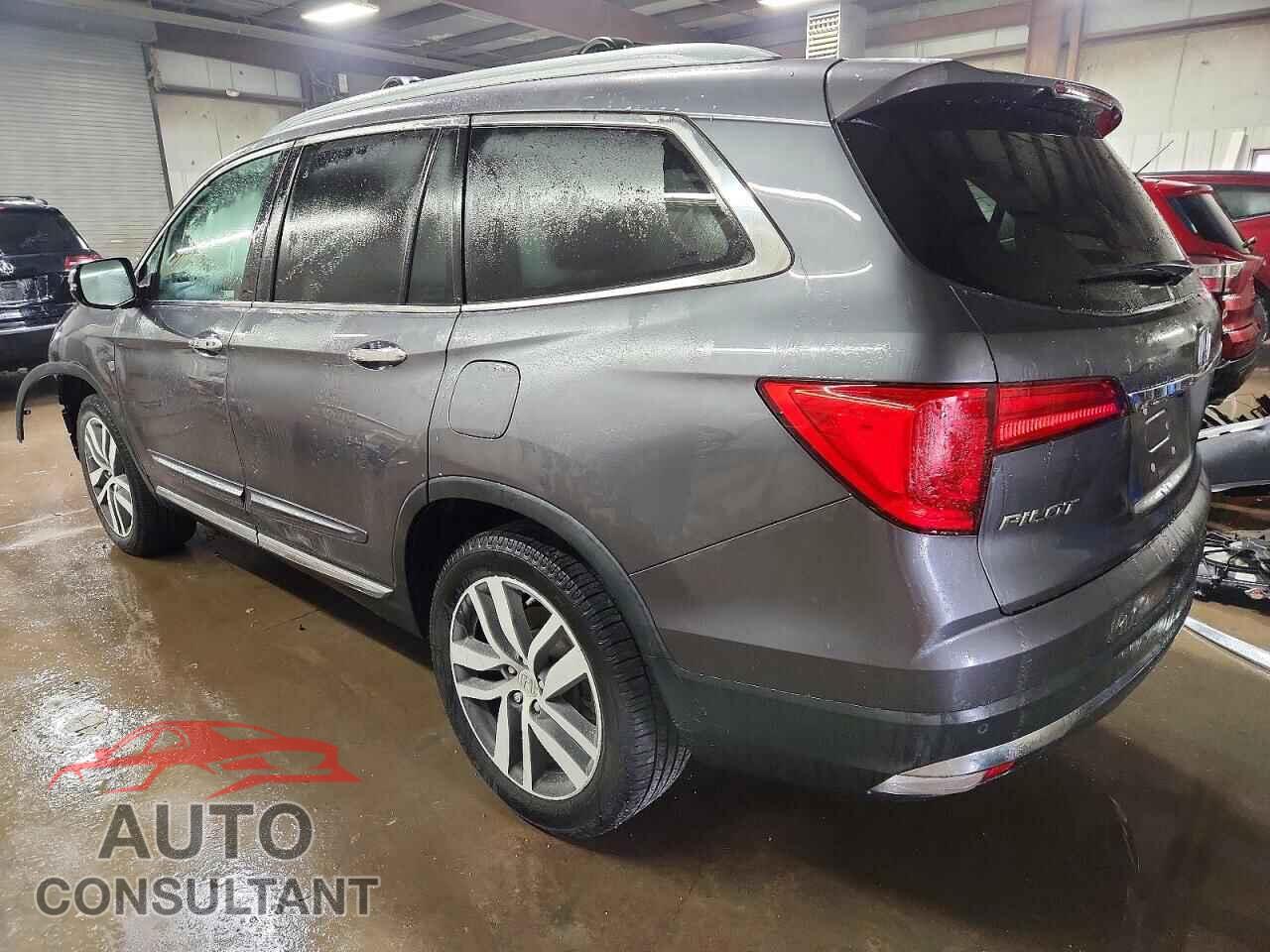 HONDA PILOT 2018 - 5FNYF6H02JB030791
