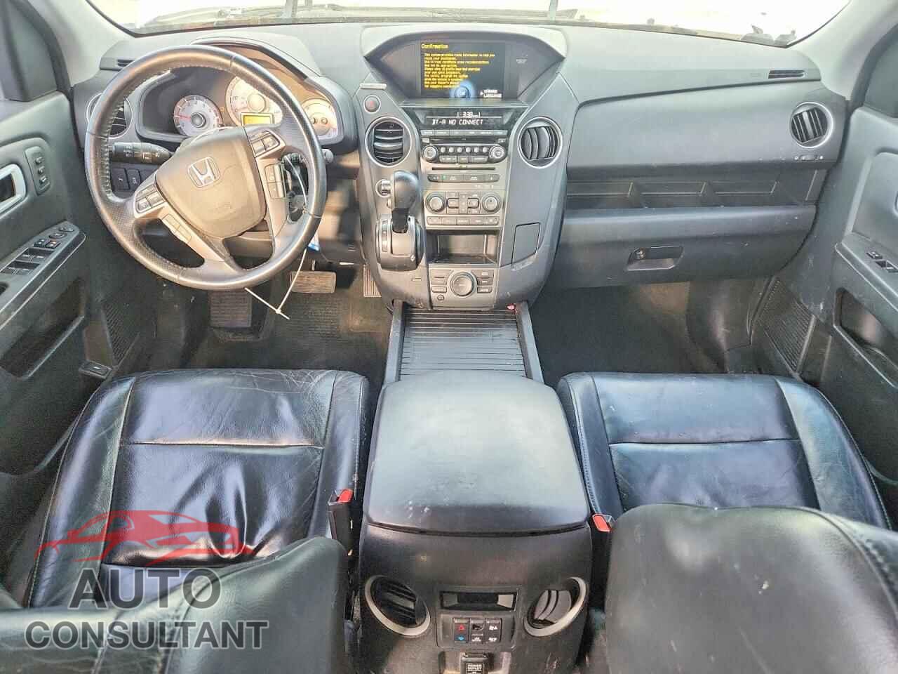 HONDA PILOT 2015 - 5FNYF4H9XFB024733