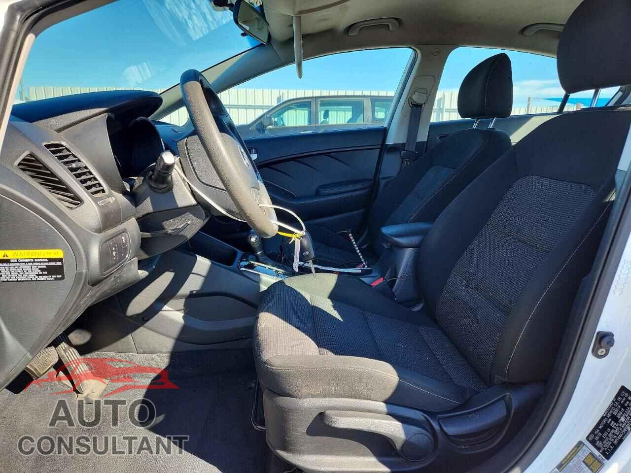 KIA FORTE 2017 - 3KPFK4A75HE032257