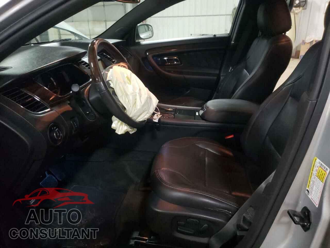 FORD TAURUS 2015 - 1FAHP2F81FG106647
