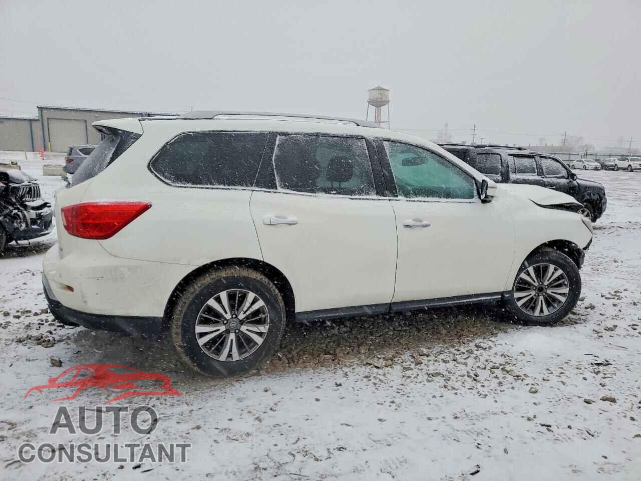 NISSAN PATHFINDER 2017 - 5N1DR2MN4HC689880