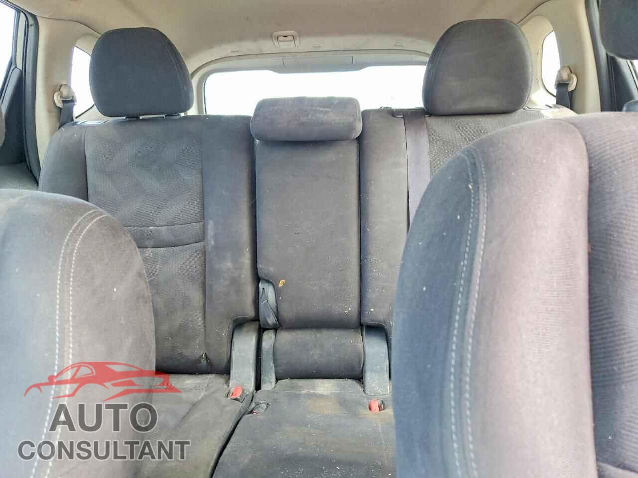 NISSAN ROGUE 2015 - KNMAT2MV1FP536369