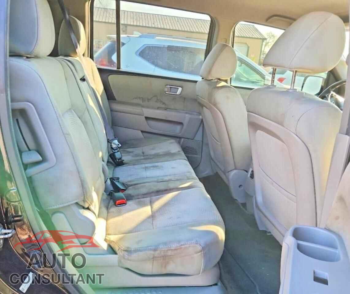 HONDA PILOT 2013 - 5FNYF3H24DB044213