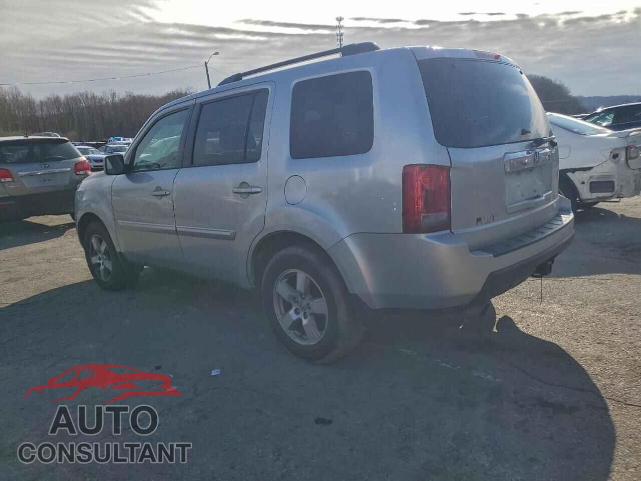 HONDA PILOT 2011 - 5FNYF4H55BB054326