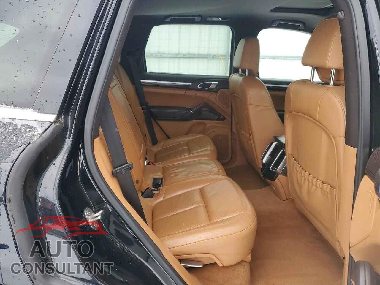 PORSCHE CAYENNE 2012 - WP1AA2A24CLA11114