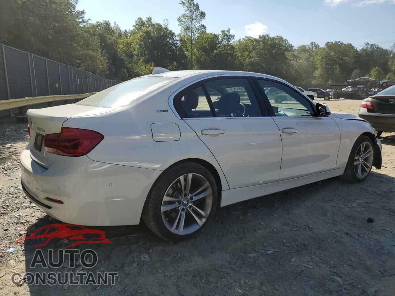 BMW 3 SERIES 2017 - WBA8E1C3XHA159093