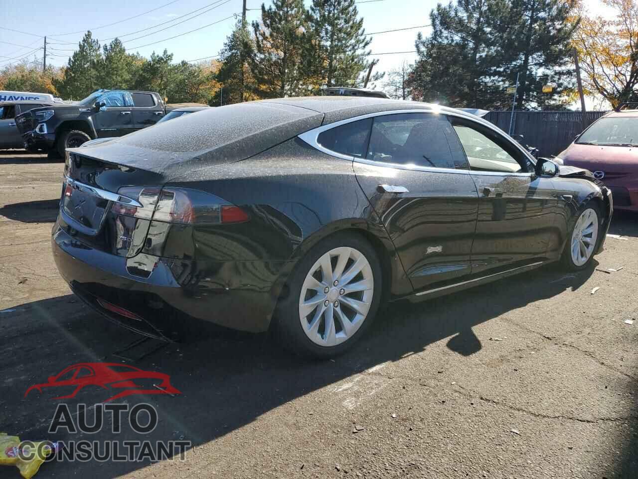 TESLA MODEL S 2018 - 5YJSA1E20JF286165