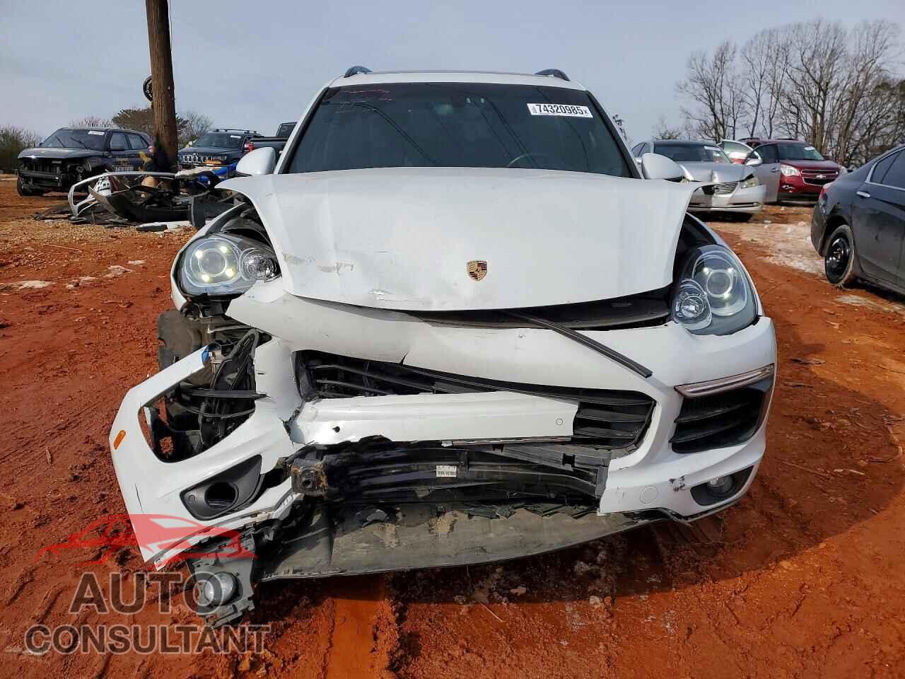 PORSCHE CAYENNE 2016 - WP1AB2A27GLA96646
