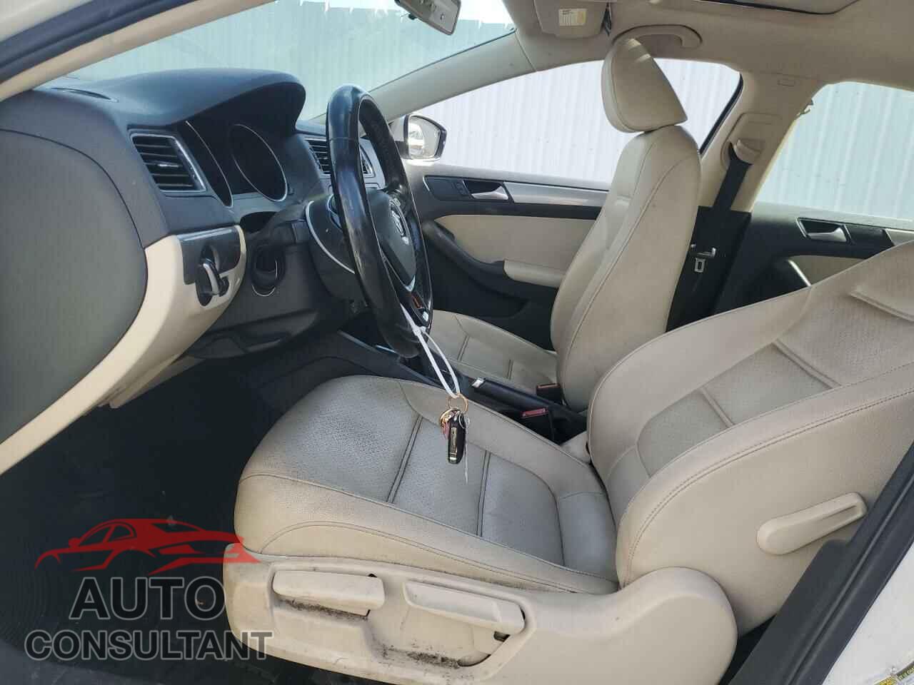 VOLKSWAGEN JETTA 2017 - 3VWDB7AJ4HM373933