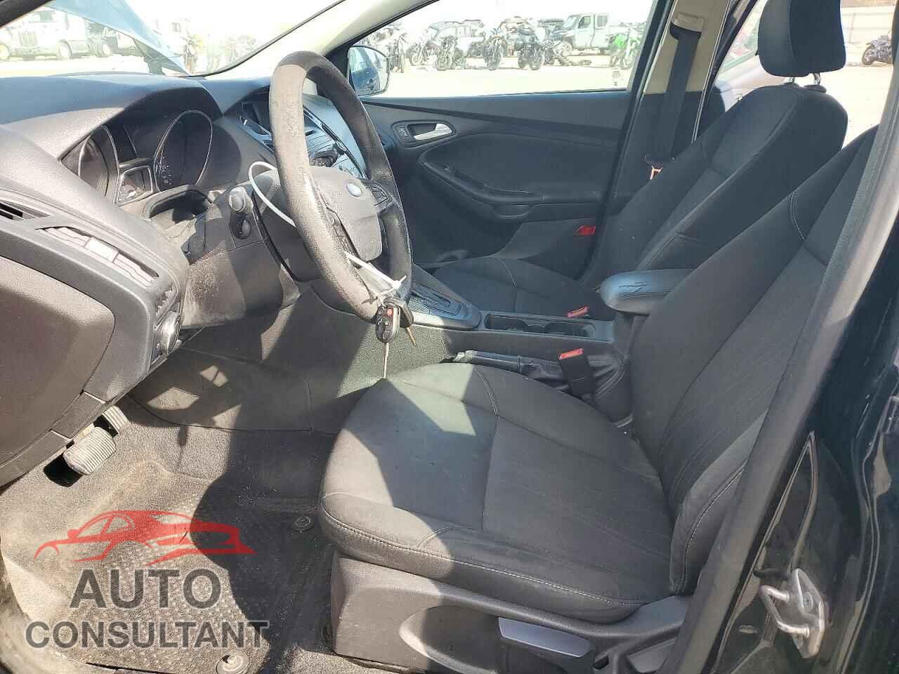 FORD FOCUS 2016 - 1FADP3K26GL256106