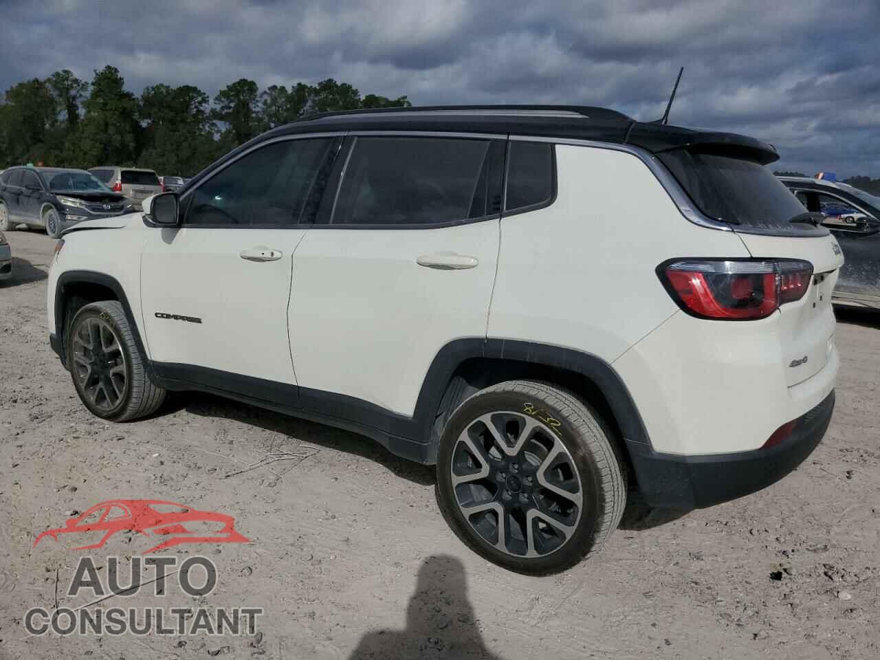 JEEP COMPASS 2018 - 3C4NJDCB0JT355746