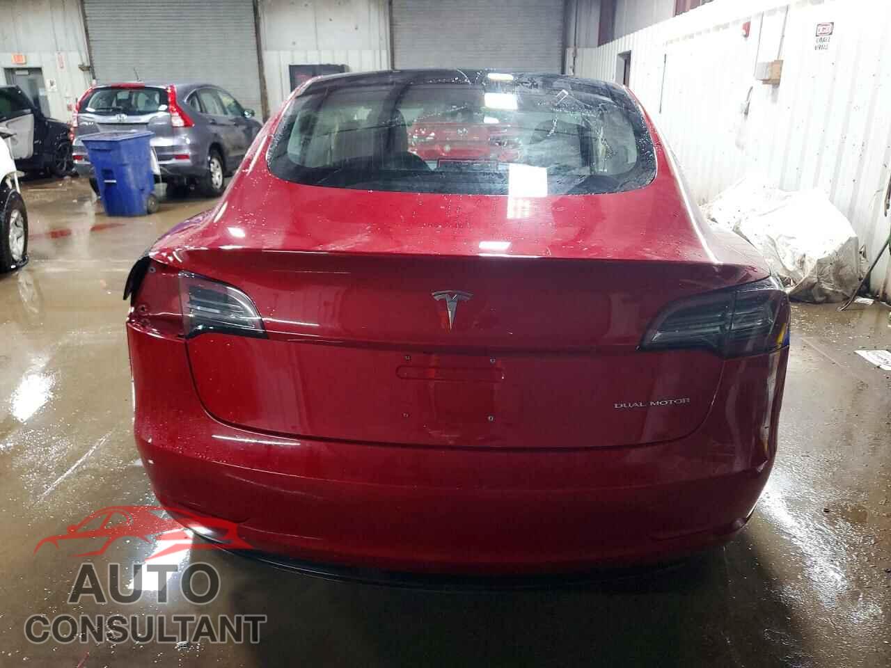 TESLA MODEL 3 2018 - 5YJ3E1EB0JF121709