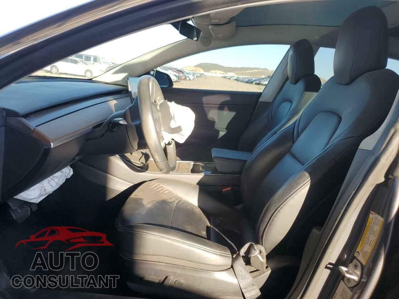 TESLA MODEL 3 2019 - 5YJ3E1EA2KF300827