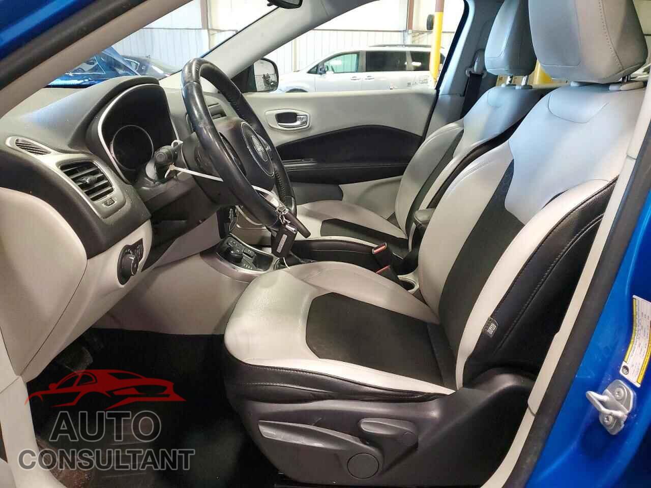 JEEP COMPASS 2018 - 3C4NJDBB9JT202428