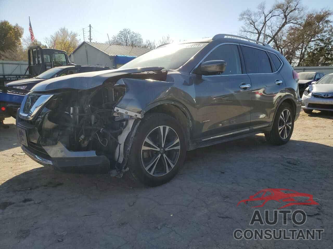 NISSAN ROGUE 2018 - 5N1ET2MT9JC826581