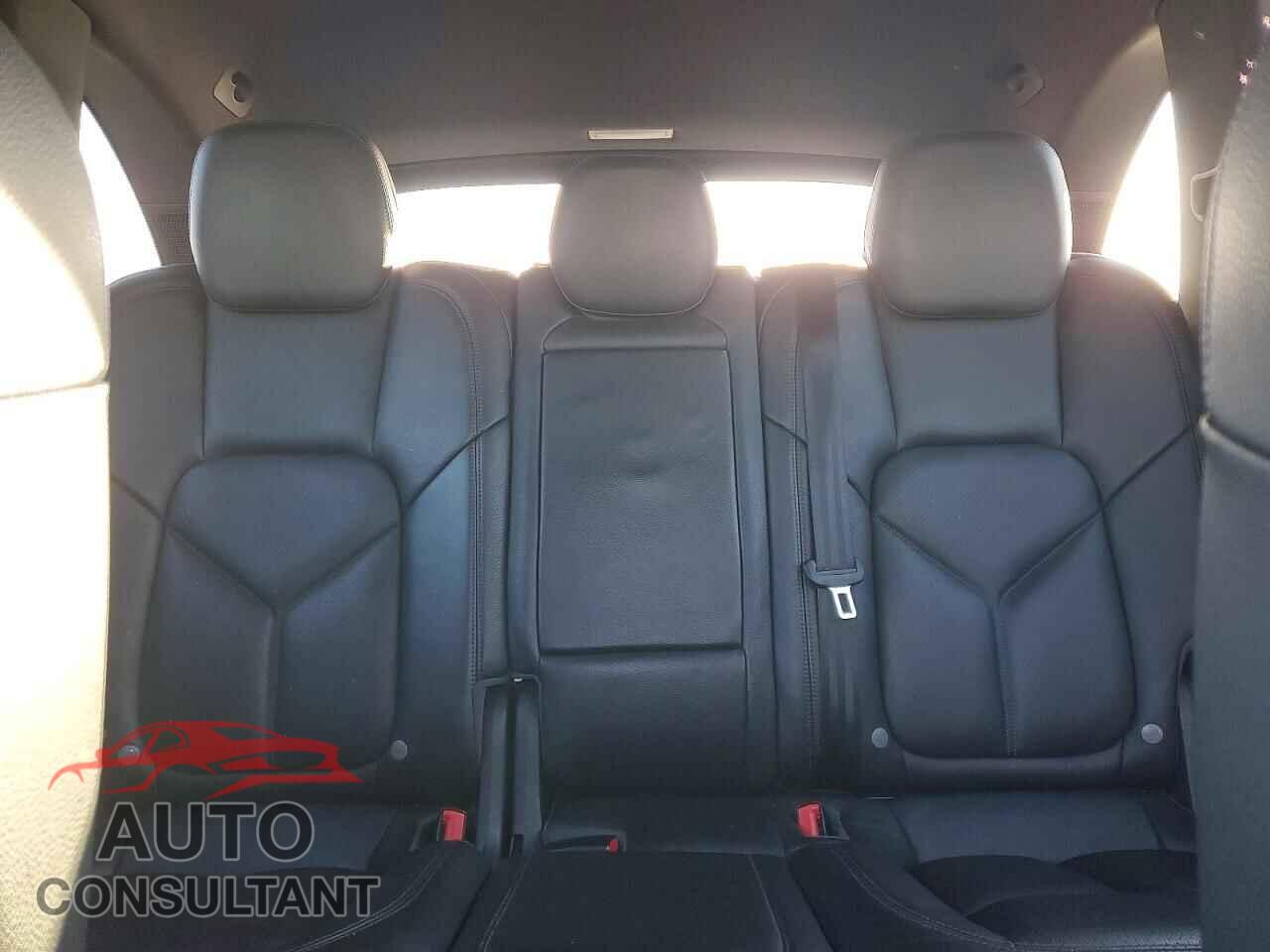 PORSCHE CAYENNE 2017 - WP1AA2A20HKA91024