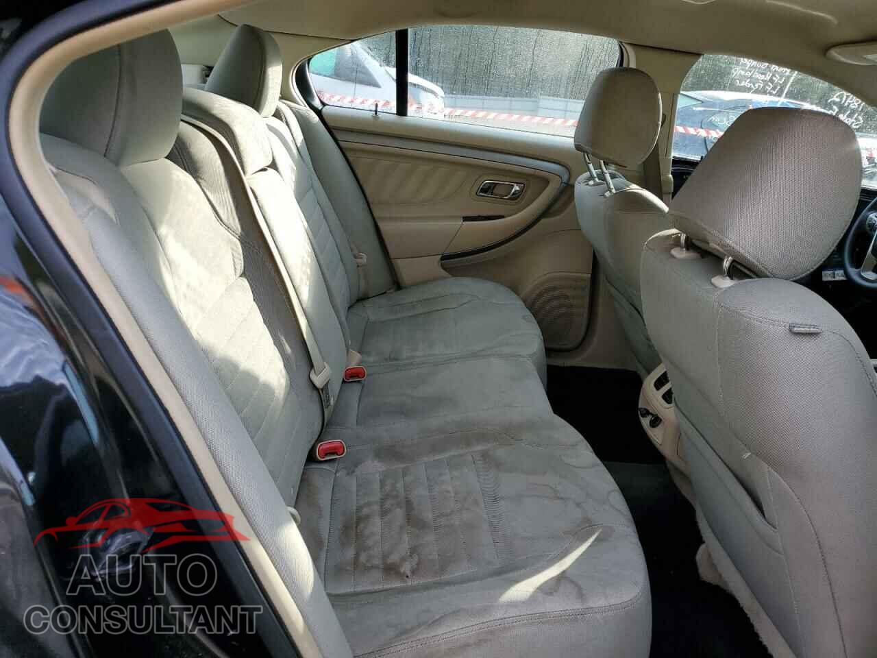 FORD TAURUS 2015 - 1FAHP2D82FG154550
