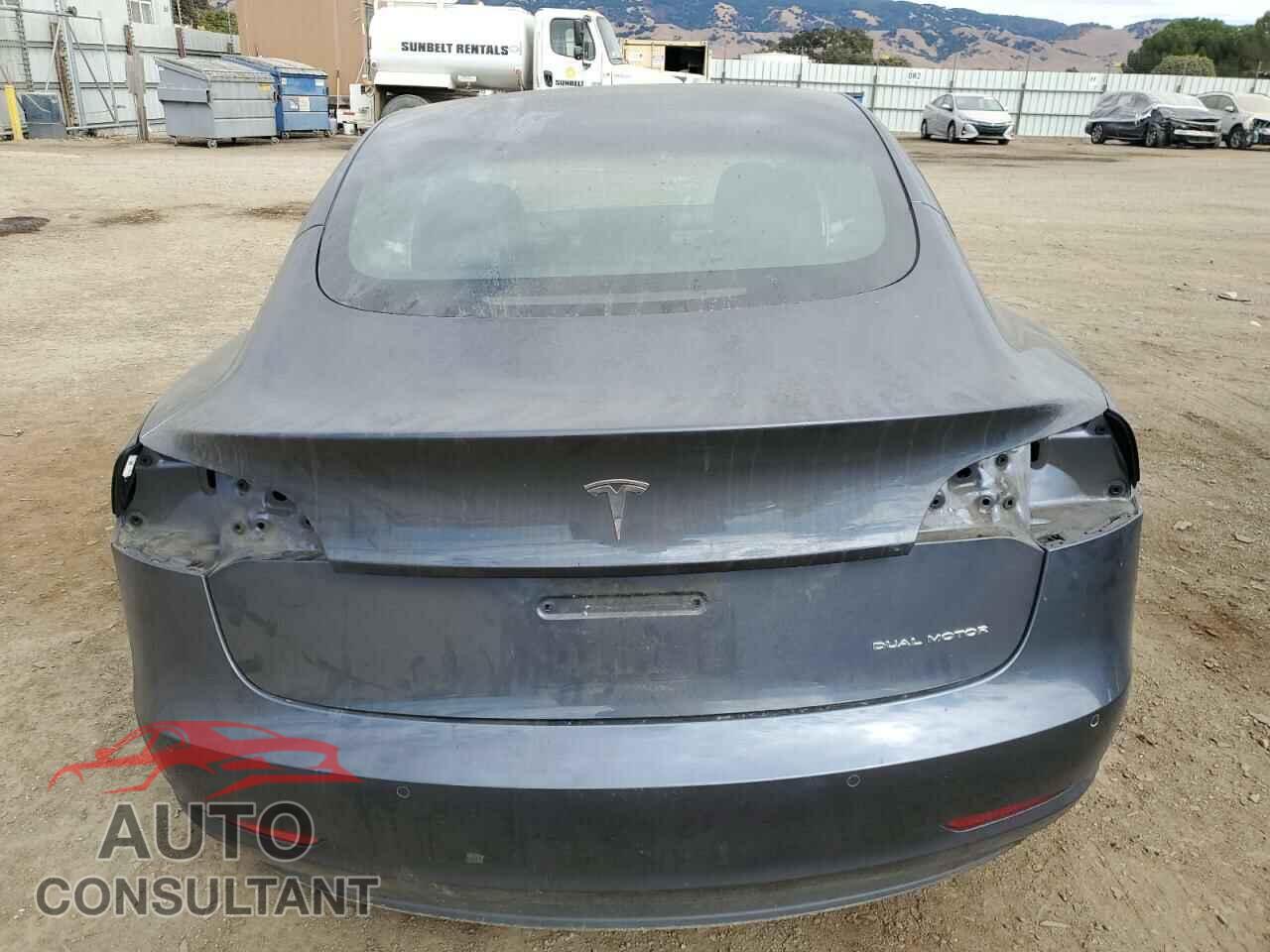TESLA MODEL 3 2022 - 5YJ3E1EB3NF136274