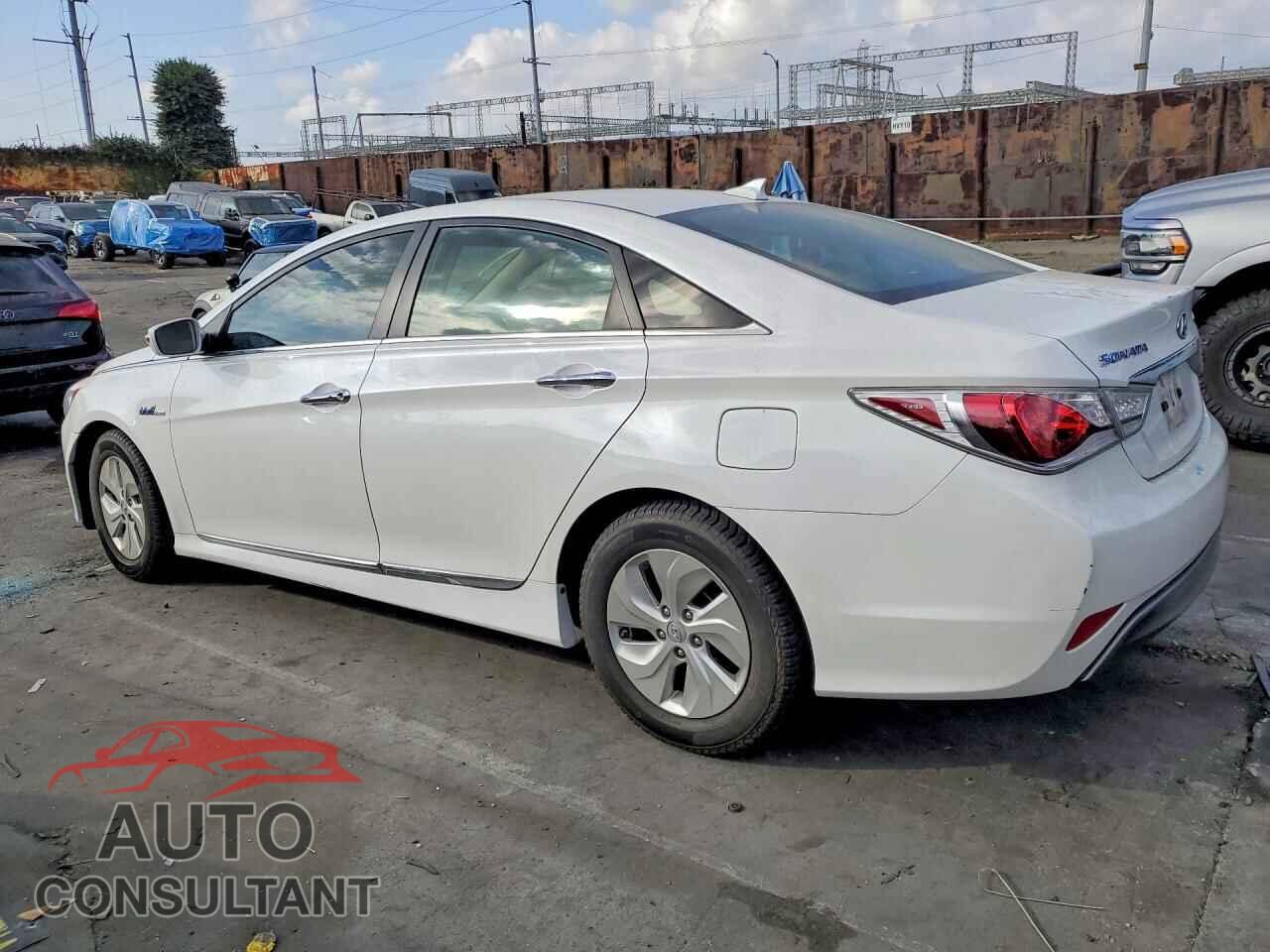 HYUNDAI SONATA 2015 - KMHEC4A44FA139620