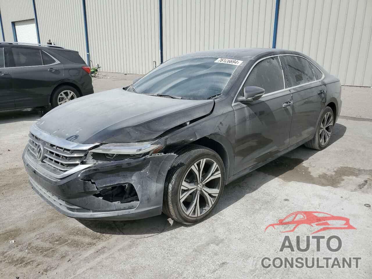 VOLKSWAGEN PASSAT 2022 - 1VWSA7A38NC003528