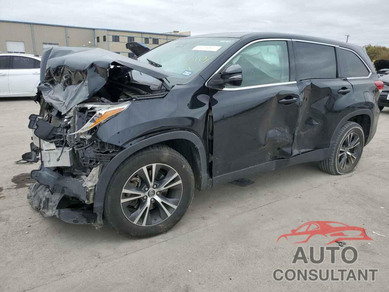 TOYOTA HIGHLANDER 2019 - 5TDZZRFH0KS299763