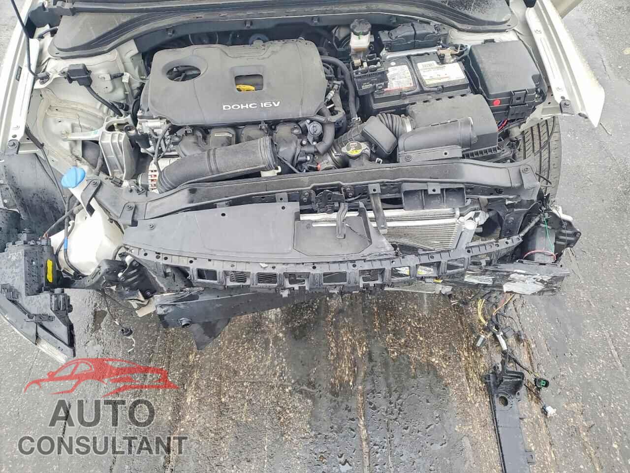 HYUNDAI ELANTRA 2018 - 5NPD84LF9JH257356