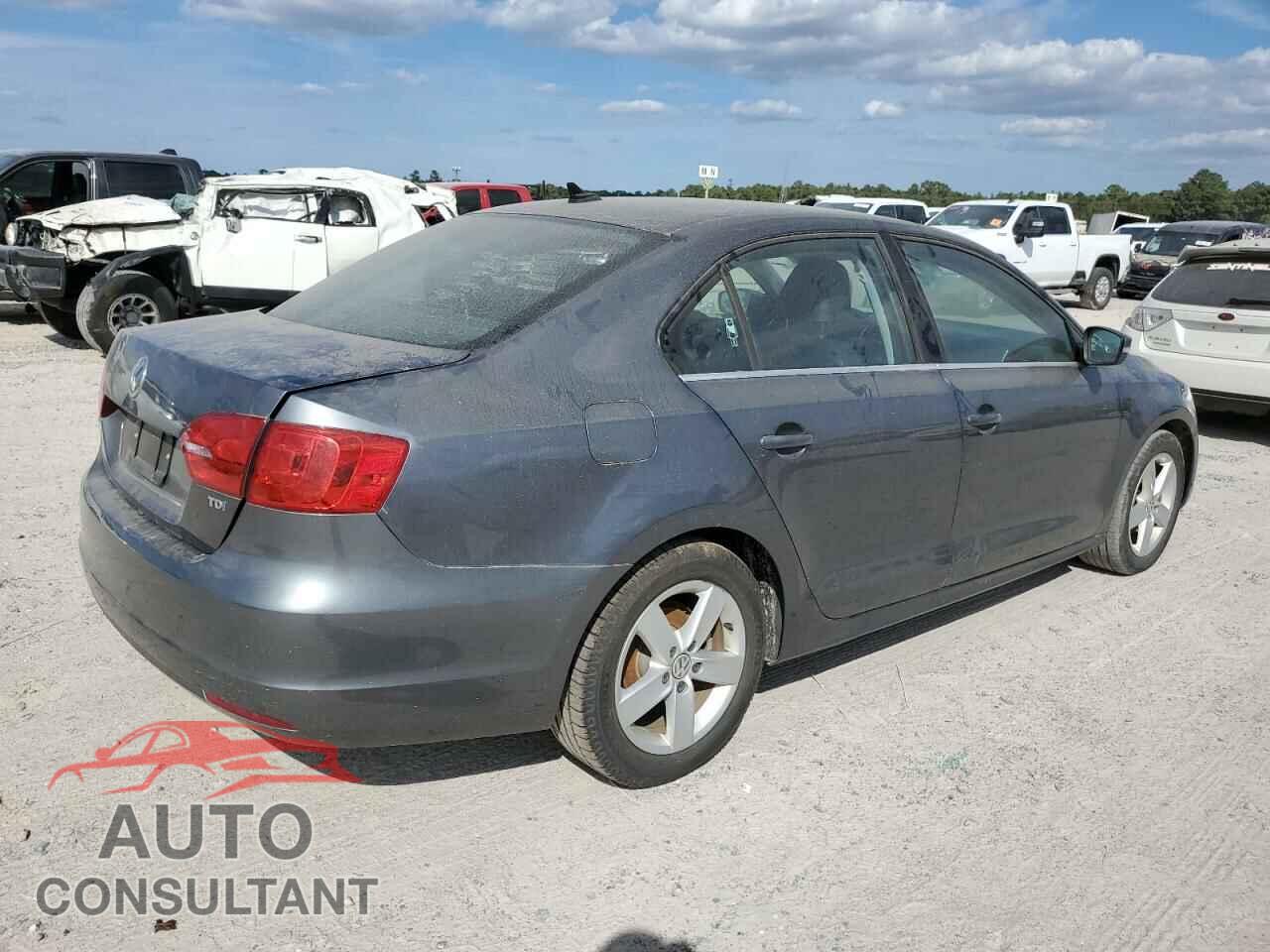 VOLKSWAGEN JETTA 2013 - 3VWLL7AJ8DM398420