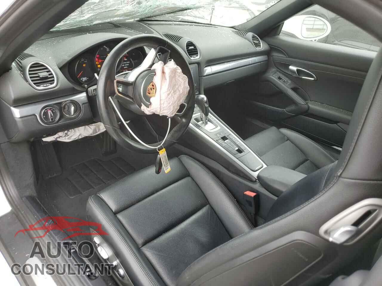 PORSCHE BOXSTER 2019 - WP0CA2A80KS211040