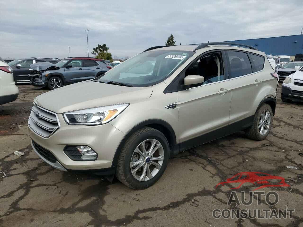 FORD ESCAPE 2018 - 1FMCU0GDXJUC77156