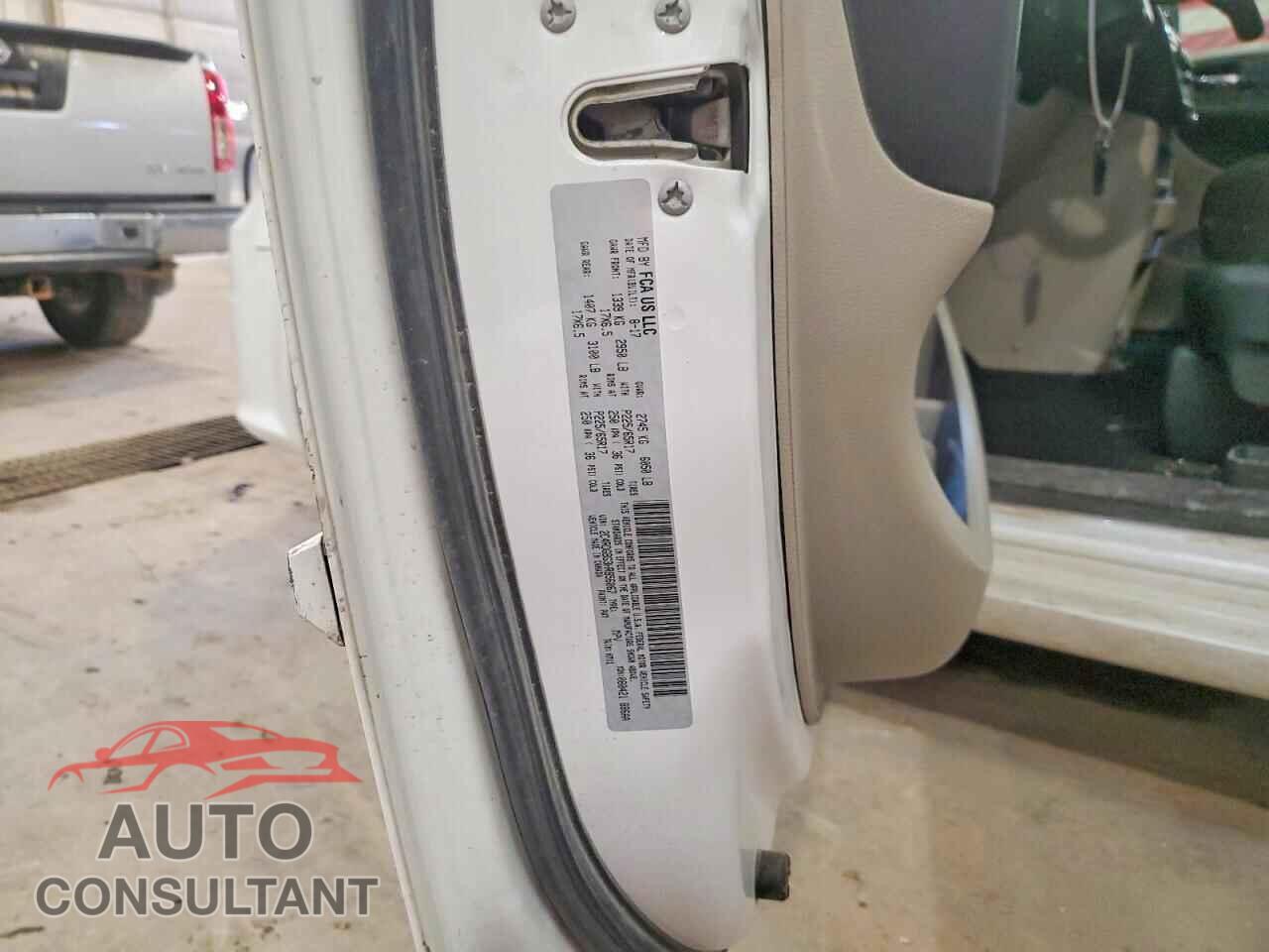DODGE CARAVAN 2017 - 2C4RDGBG3HR856067