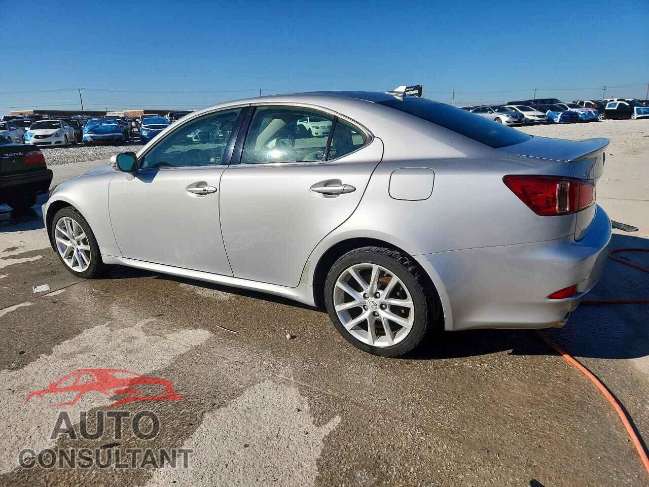 LEXUS IS 2011 - JTHCF5C21B5048813