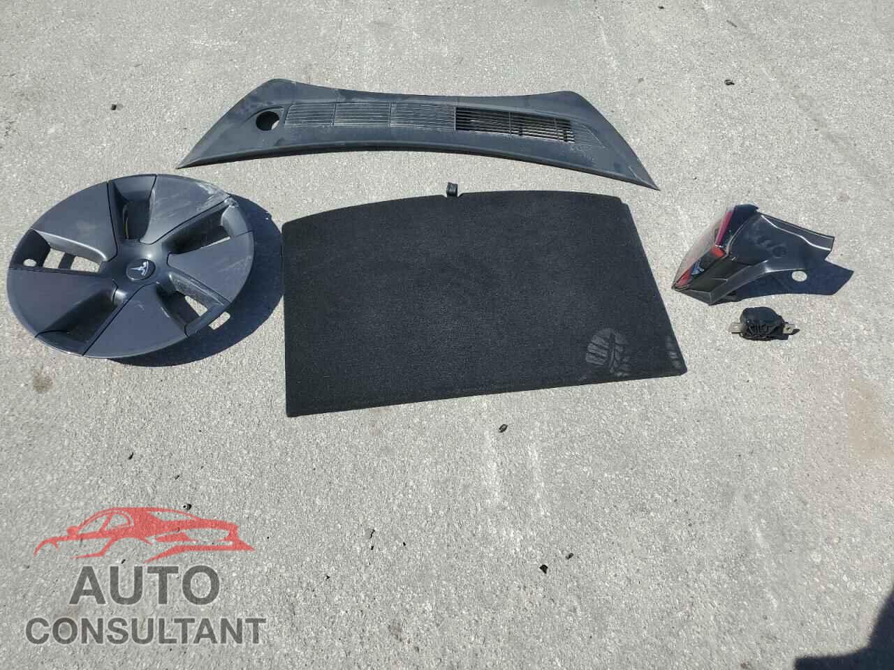 TESLA MODEL 3 2023 - 5YJ3E1EA6PF541720