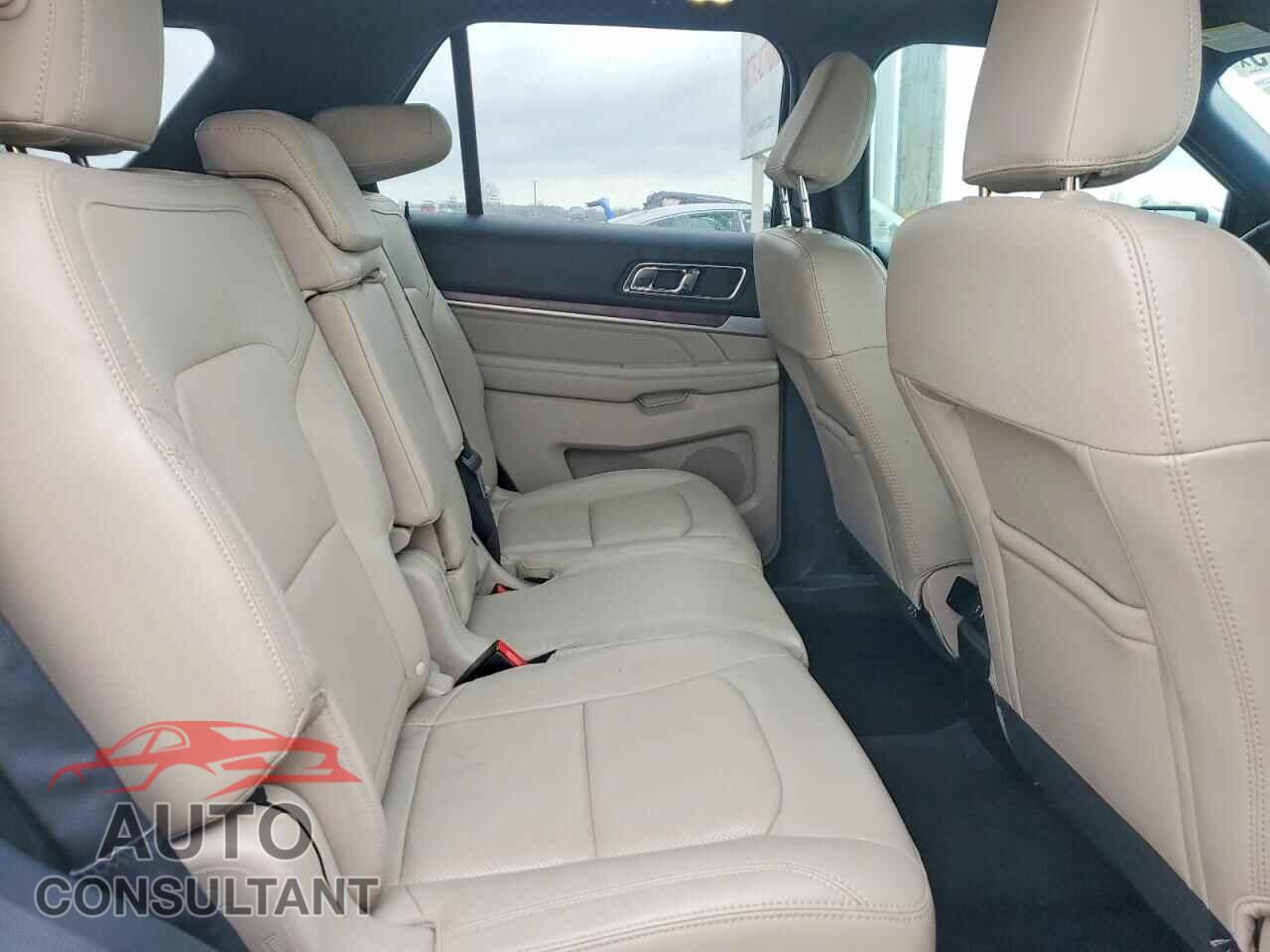 FORD EXPLORER 2018 - 1FM5K7F8XJGB84230