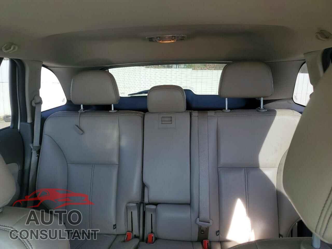 FORD EDGE 2011 - 2FMDK3JC7BBA35542