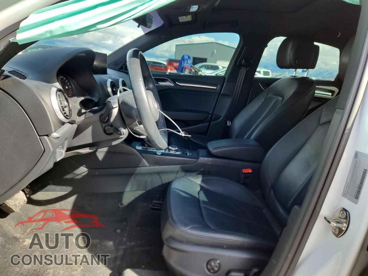AUDI A3 2020 - WAUBEGFF4LA106008