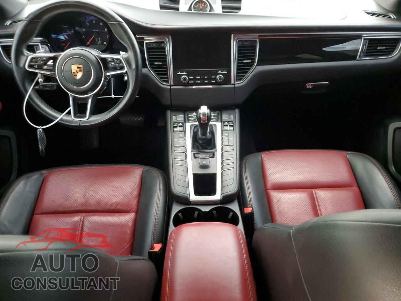 PORSCHE MACAN 2018 - WP1AA2A59JLB11698