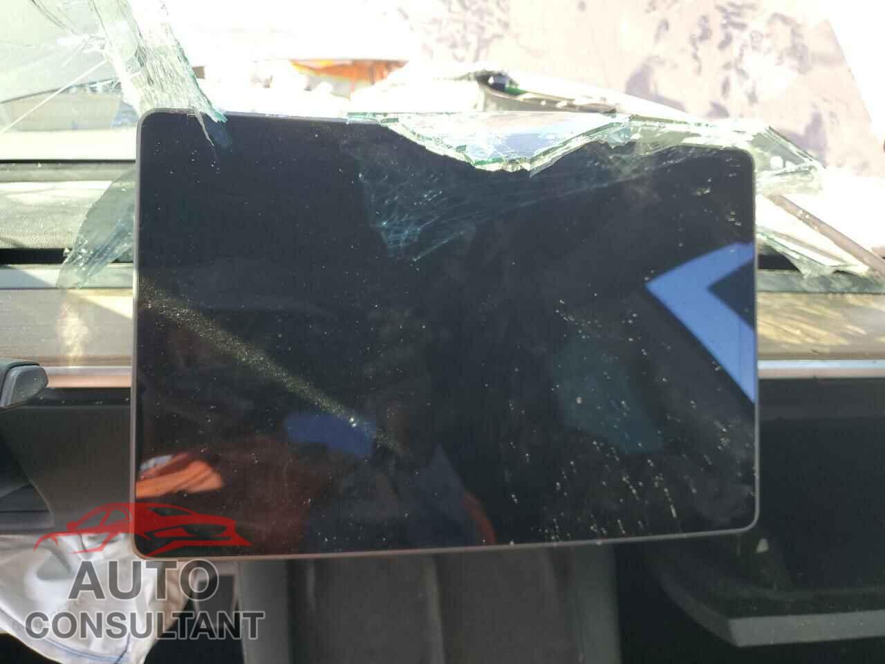 TESLA MODEL 3 2021 - 5YJ3E1EA5MF872980