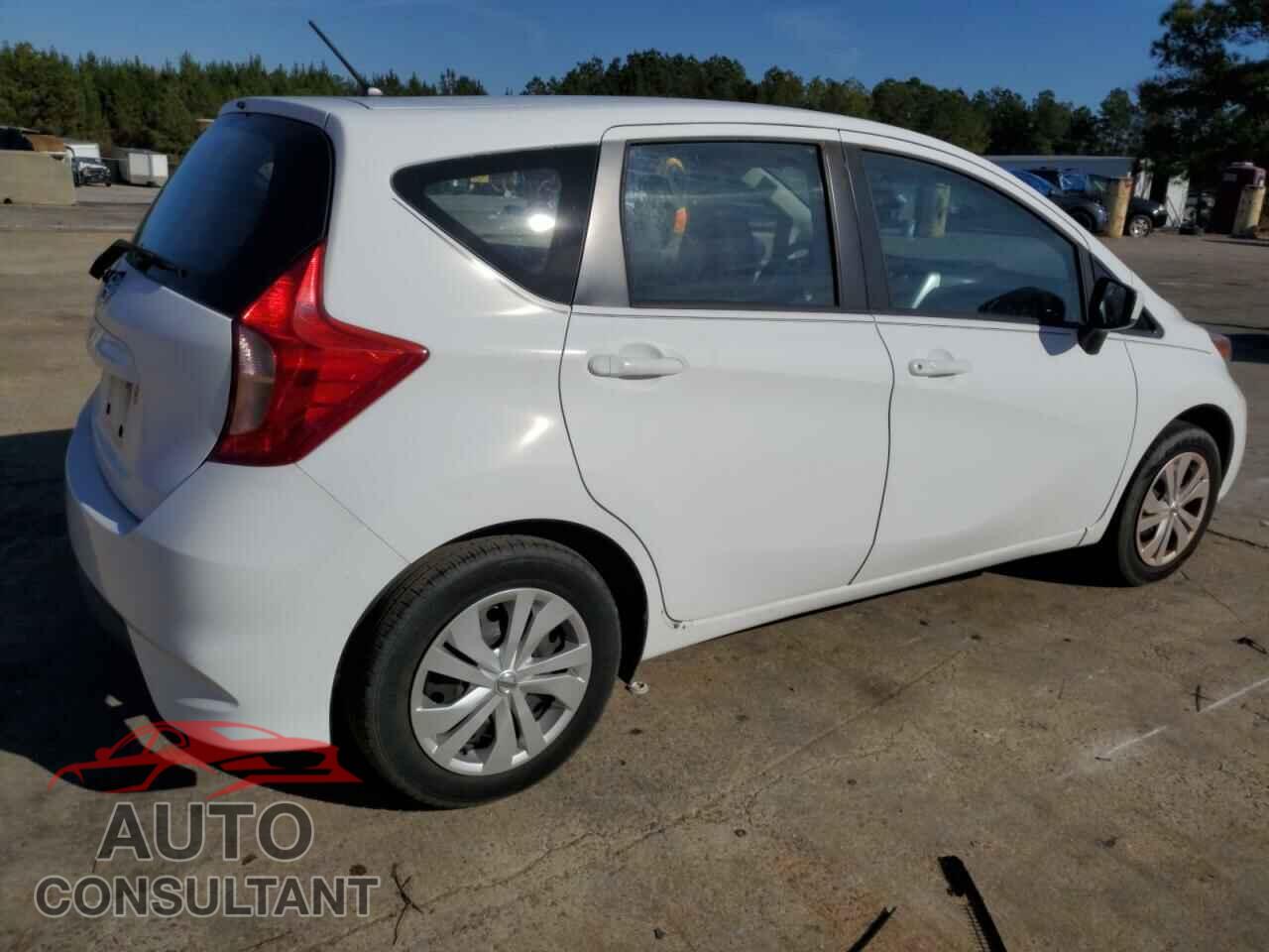 NISSAN VERSA 2017 - 3N1CE2CP8HL356166