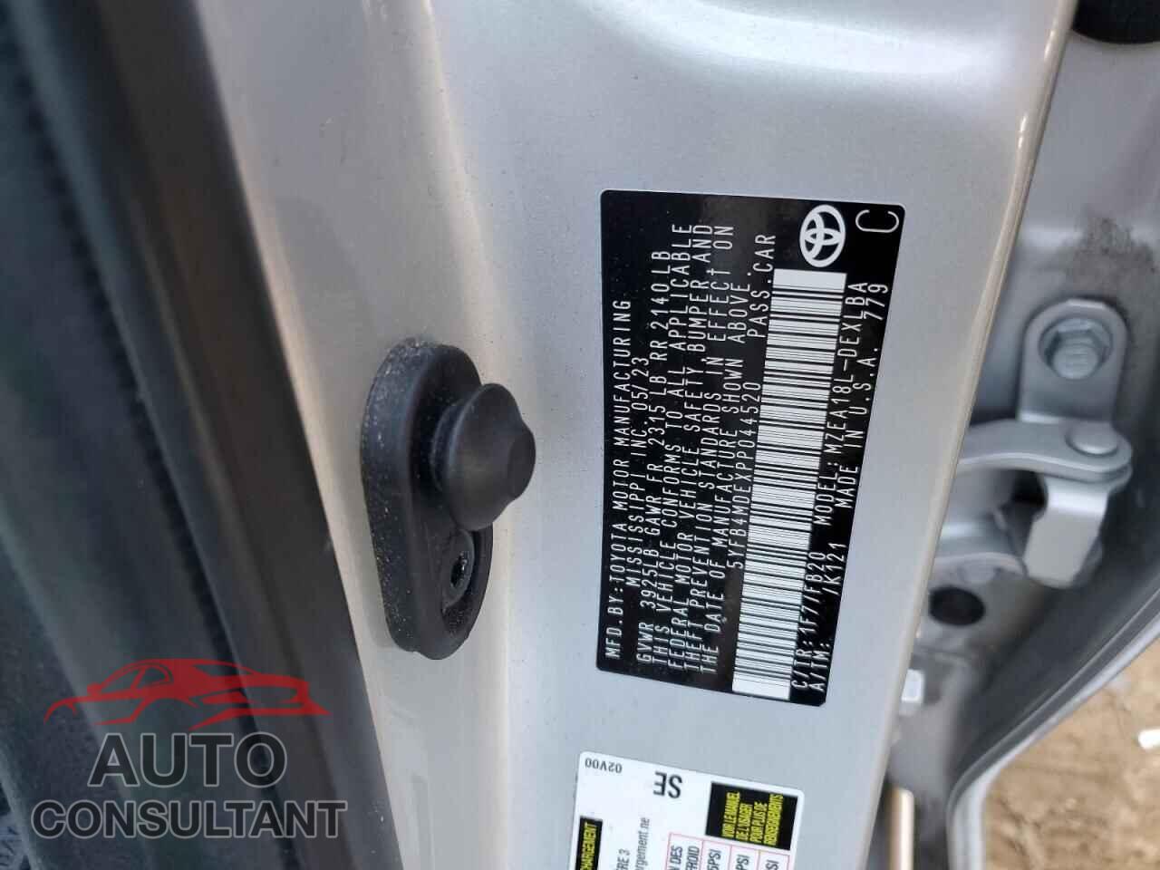TOYOTA COROLLA 2023 - 5YFB4MDEXPP044520