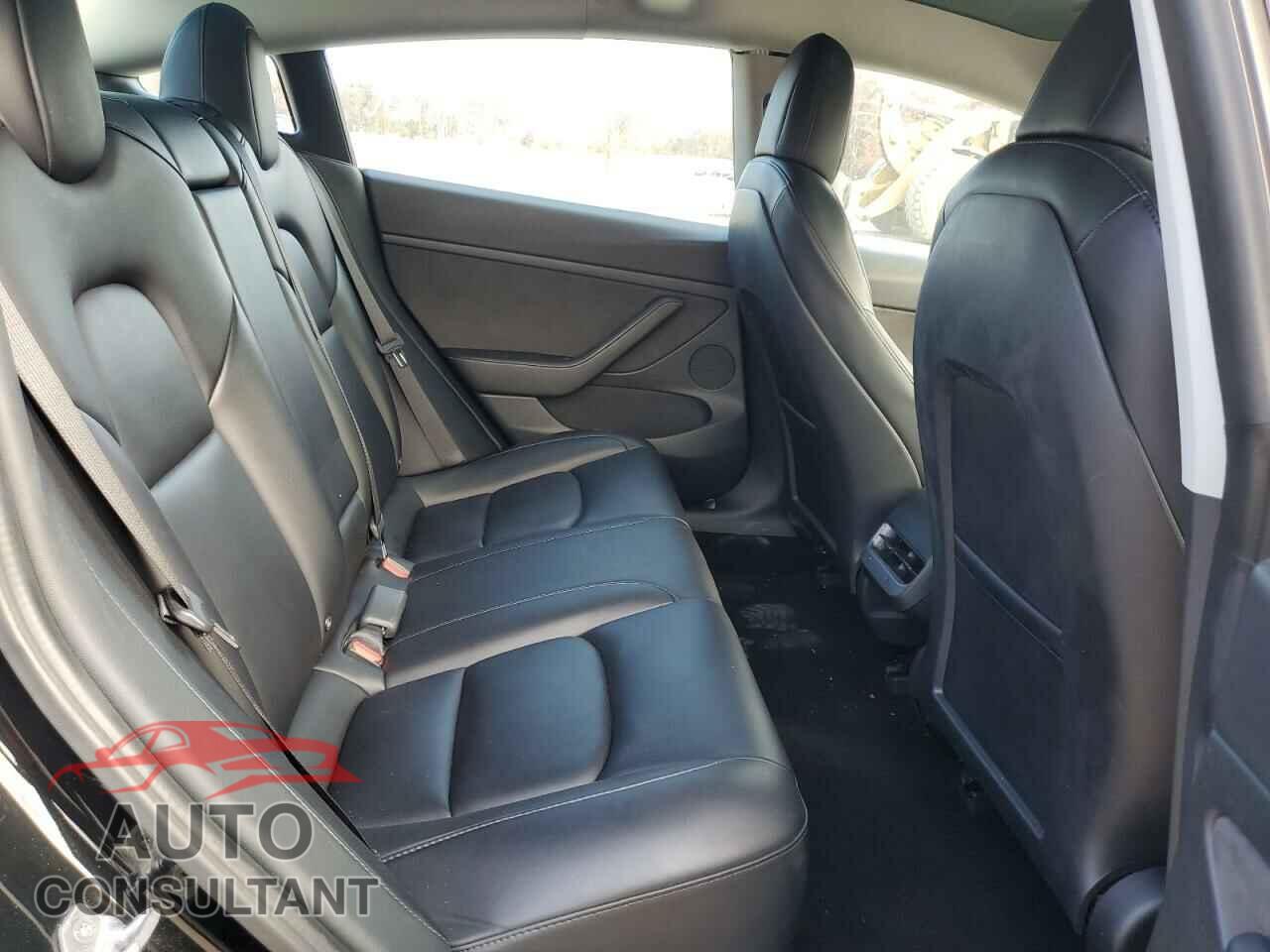 TESLA MODEL 3 2021 - 5YJ3E1EA2MF085971