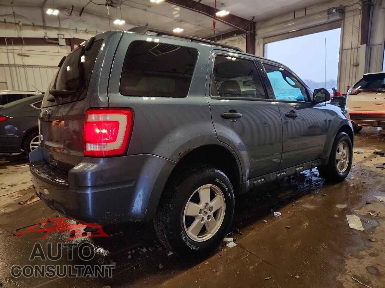 FORD ESCAPE 2011 - 1FMCU9D70BKB01779