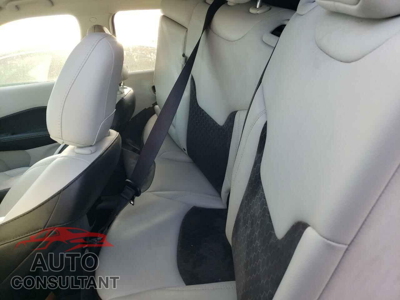 JEEP COMPASS 2020 - 3C4NJCBB5LT205842