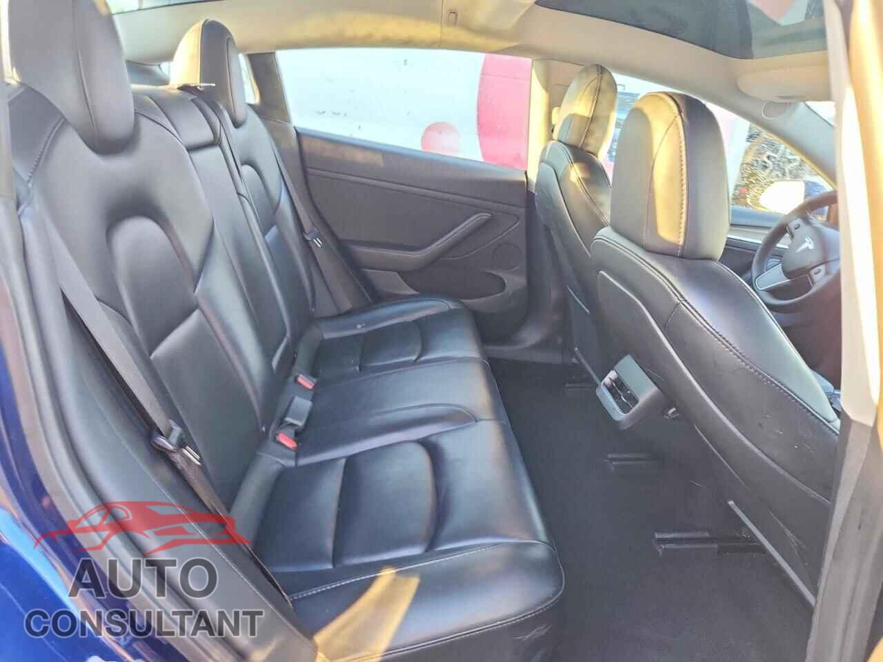 TESLA MODEL 3 2023 - 5YJ3E1EA8PF448469
