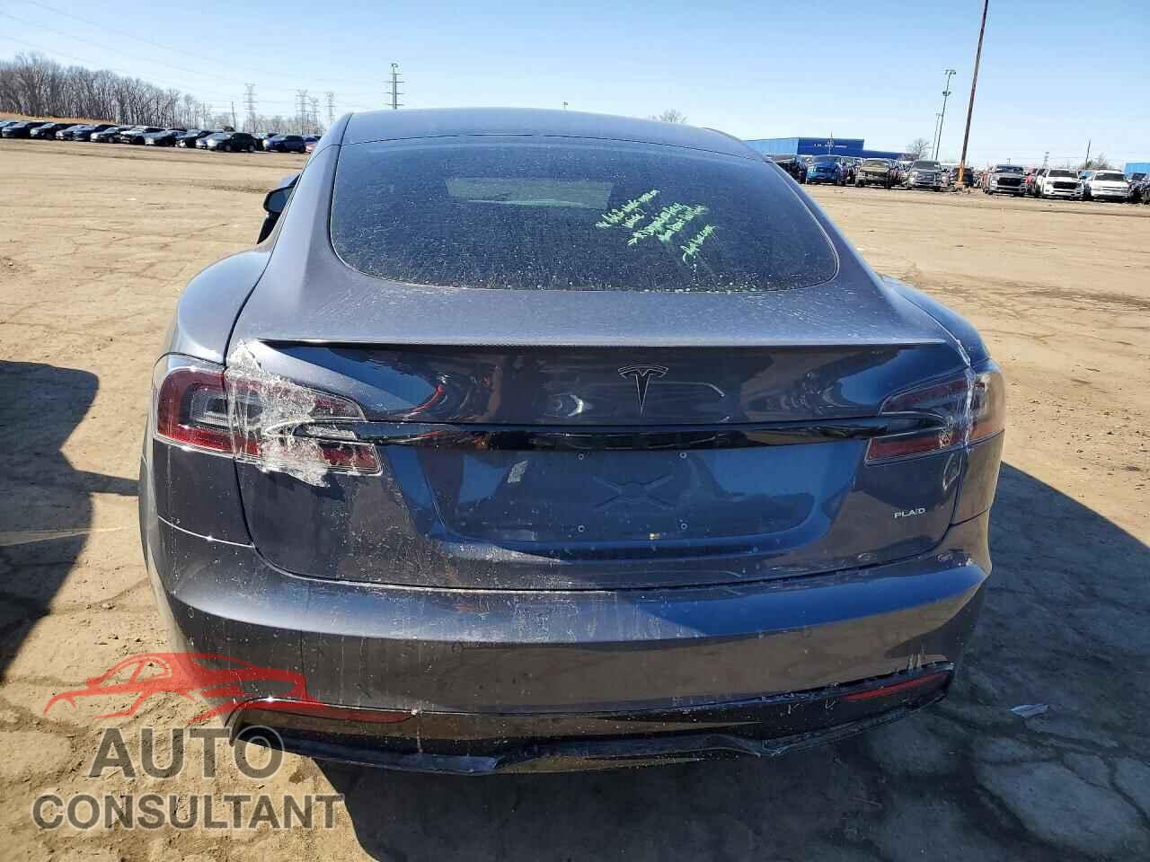 TESLA MODEL S 2021 - 5YJSA1E69MF438046