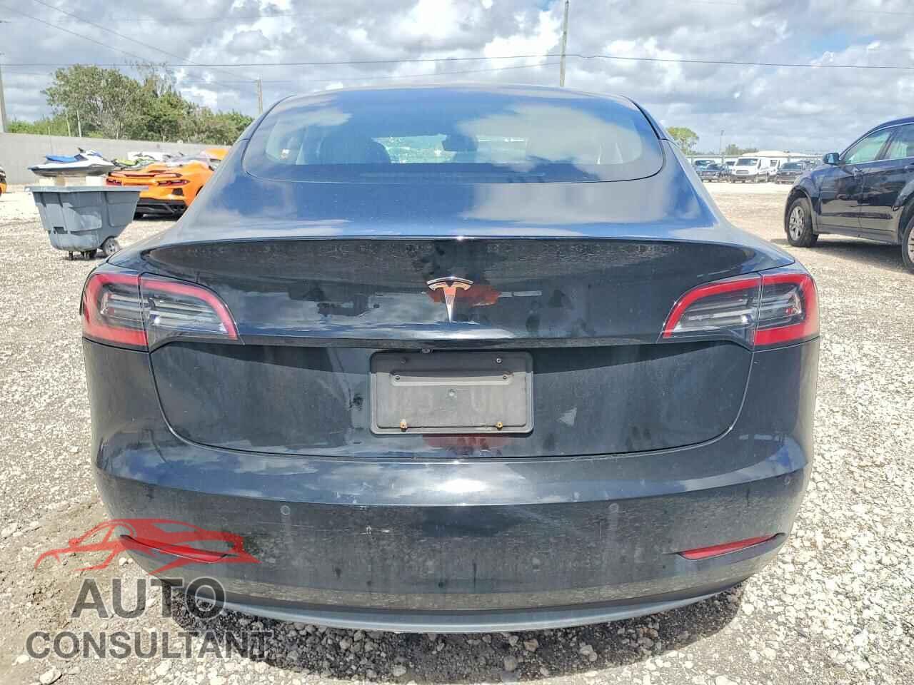 TESLA MODEL 3 2019 - 5YJ3E1EA6KF399751